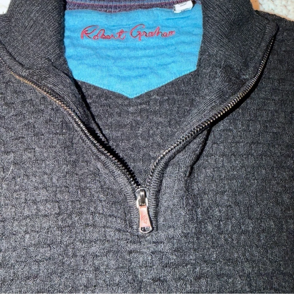 Robert Graham 100% graham versatile